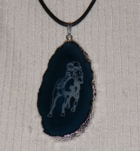 Agate Racehorse Pendant - Blue