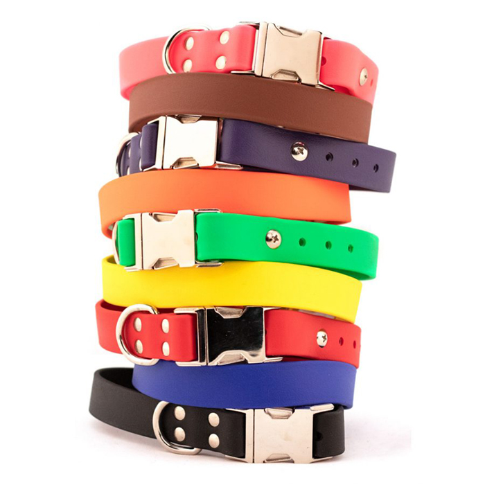 Sparky's choice adjustable all weather dog collar with side release buckle from Auburn Leathercrafters.