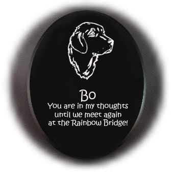 Engraved black marble with your choice of personalized text and Golden Retriever design. Golden Retriever Memorial