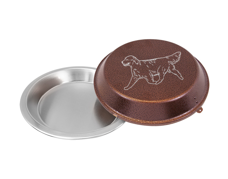 Custom pie pan with your choice of Golden Retriever design and personalized text.