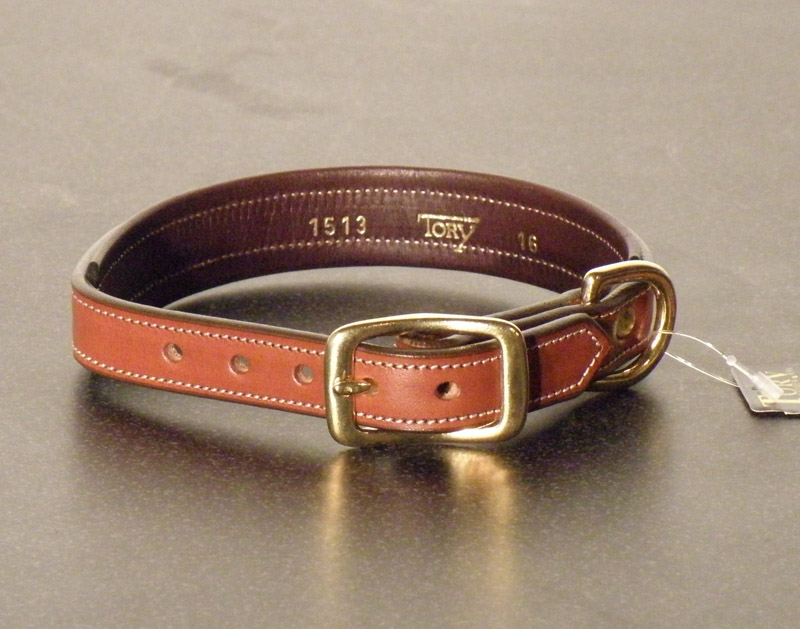 Laser engraved padded leather dog collar Oakbark with Havana back. Text is engraved right onto the leather color.
