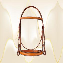 1" plain raised Edgewood leather horse bridle with a padded noseband and browband. Comes in Cob, horse and oversize.